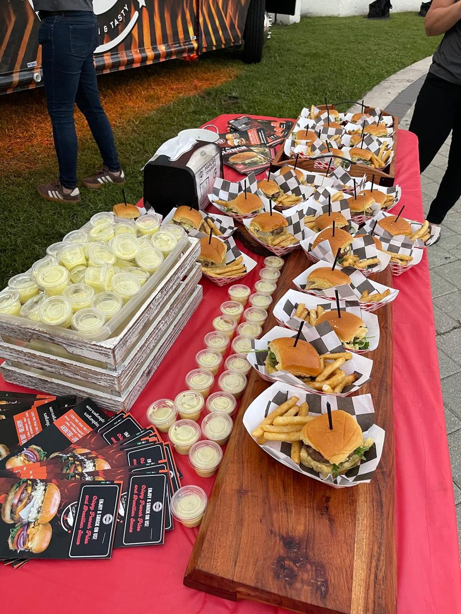 MTB food truck plate